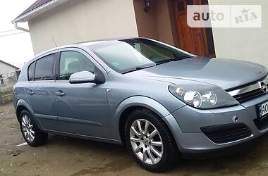 Opel   2004