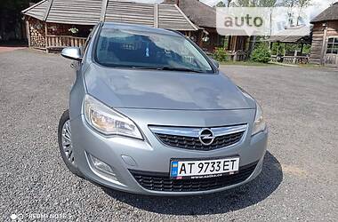 Opel   2010