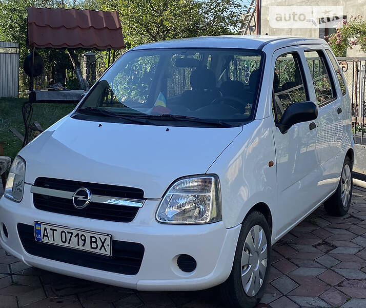 Микровэн Opel Agila