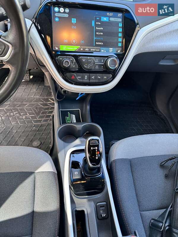 Хэтчбек Opel Ampera-e 2017 в Черновцах фото 52 Хэтчбек Opel Ampera-e 2017 в Черновцах