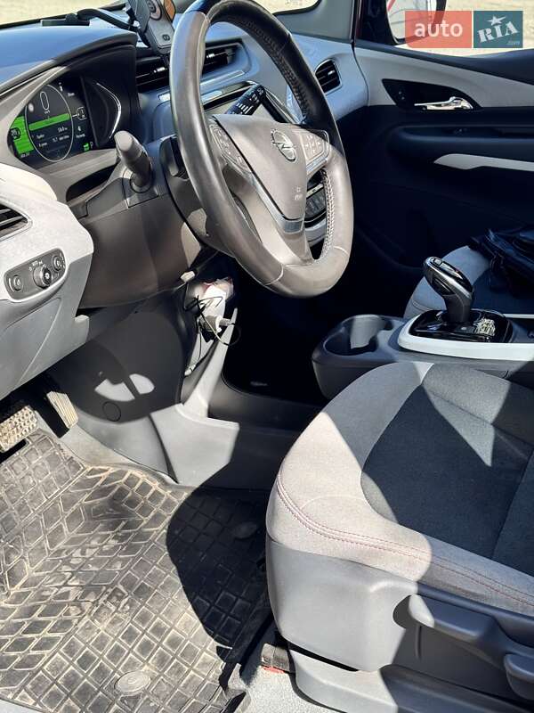 Хэтчбек Opel Ampera-e 2017 в Черновцах фото 54 Хэтчбек Opel Ampera-e 2017 в Черновцах