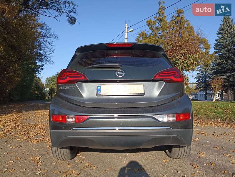 Хэтчбек Opel Ampera-e 2017 в Бродах