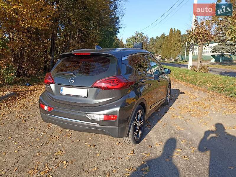 Хэтчбек Opel Ampera-e 2017 в Бродах