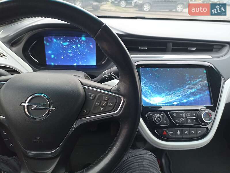 Хэтчбек Opel Ampera-e 2017 в Бродах