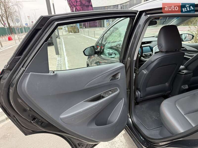 Хэтчбек Opel Ampera-e 2019 в Монастырище