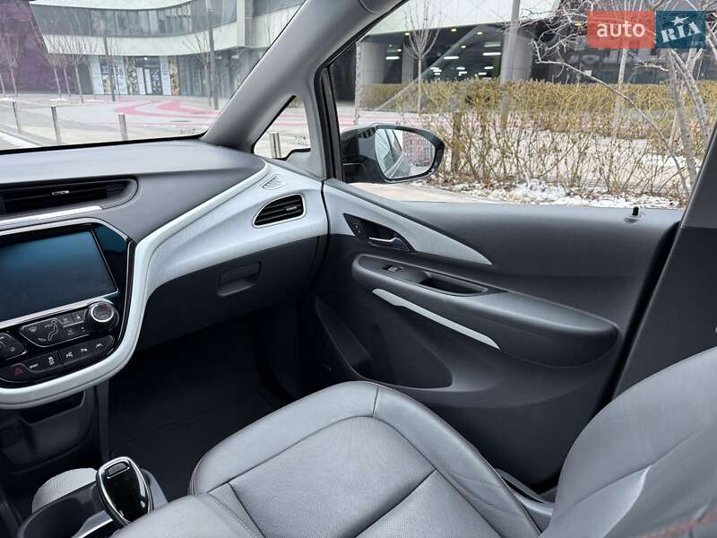 Хэтчбек Opel Ampera-e 2019 в Монастырище