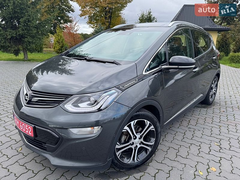 Хетчбек Opel Ampera-e
