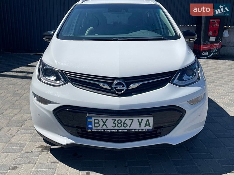 Легкові Opel Ampera-e