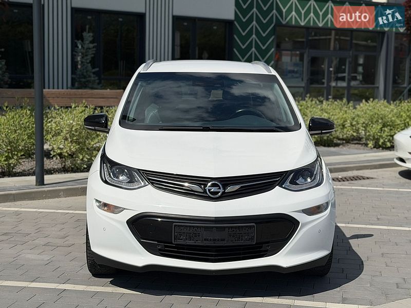 Хетчбек Opel Ampera-e 2017 в Городку