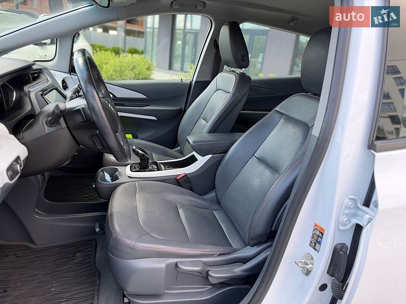 Хетчбек Opel Ampera-e 2017 в Городку