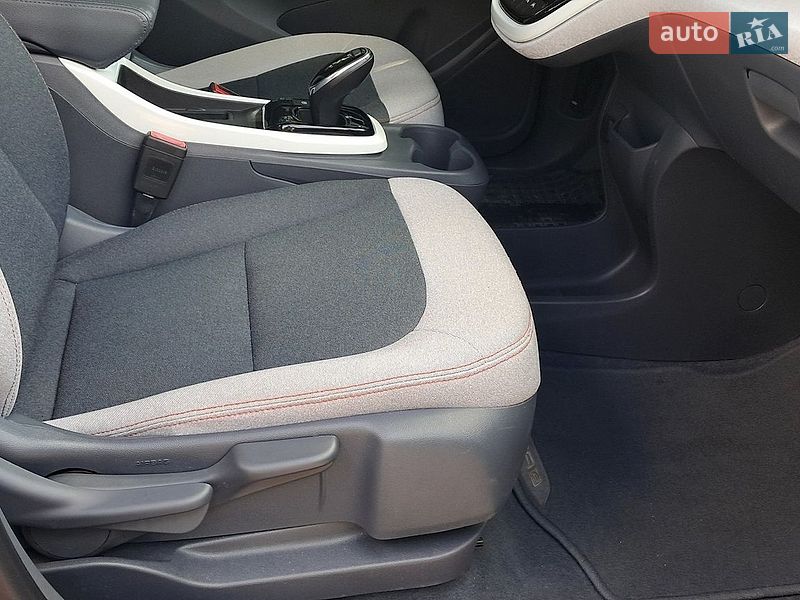 Хэтчбек Opel Ampera-e 2019 в Ровно