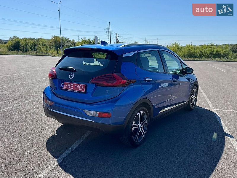 Хэтчбек Opel Ampera-e 2017 в Ровно