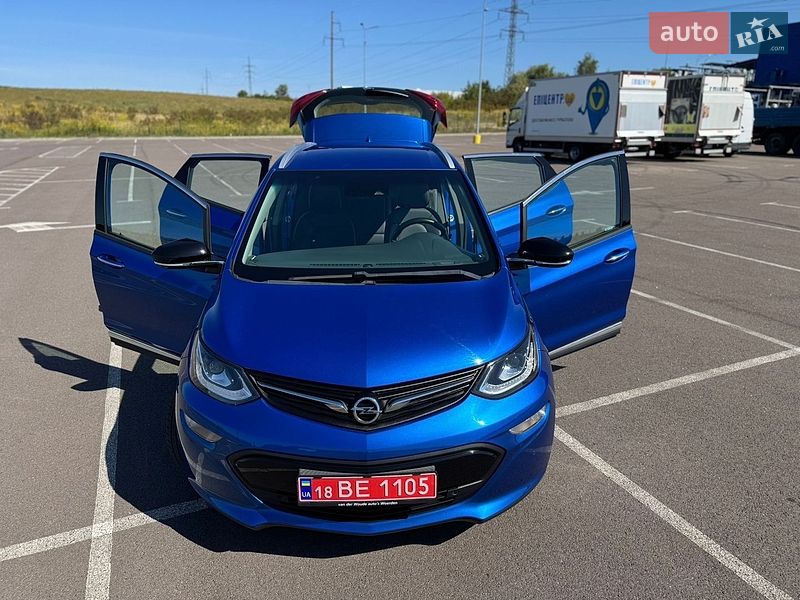 Хэтчбек Opel Ampera-e 2017 в Ровно