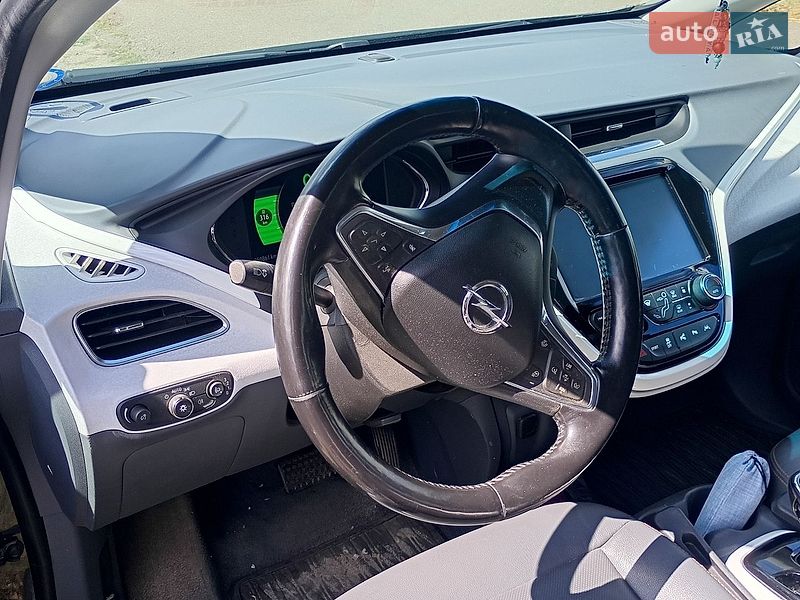 Хэтчбек Opel Ampera-e 2017 в Берёзовке