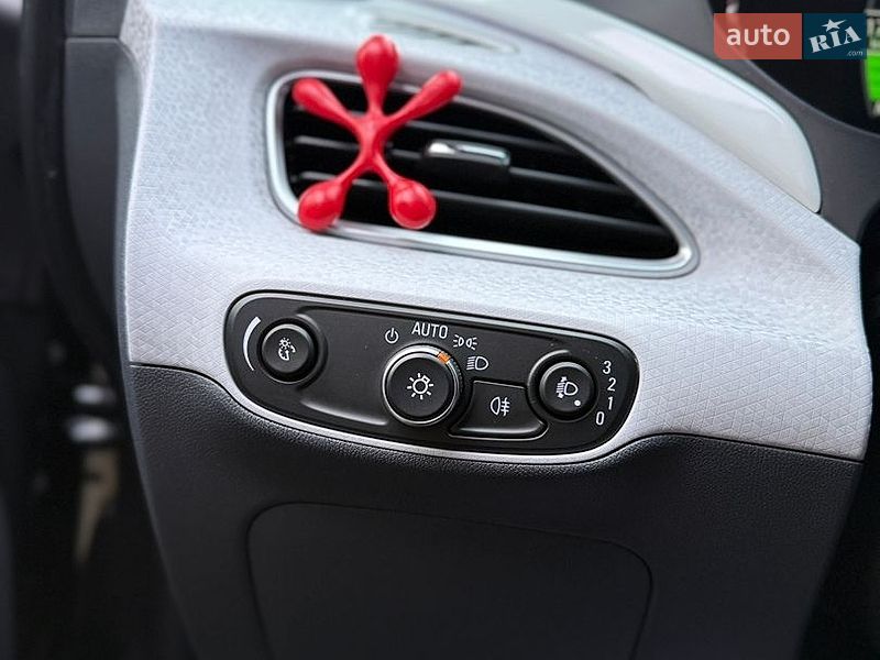 Хэтчбек Opel Ampera-e 2019 в Костополе