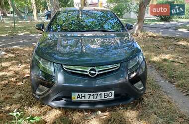 Opel Ampera  2012