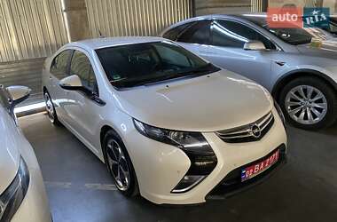 Opel Ampera  2011
