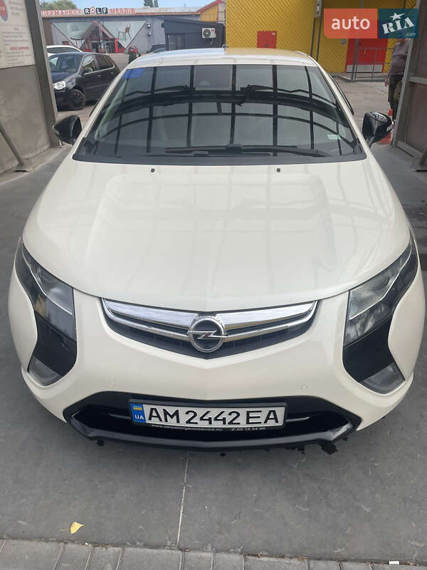 Opel Ampera