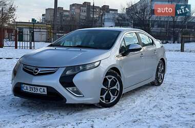 Opel Ampera  2011