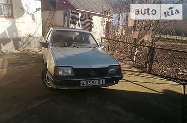 Opel Ascona  1985