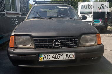 Opel Ascona  1986