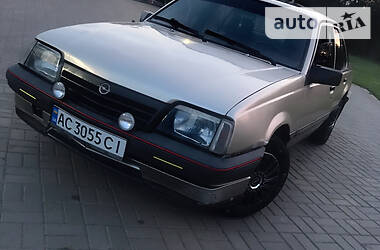 Opel Ascona  1986