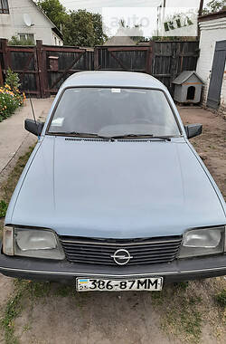 Opel Ascona  1986