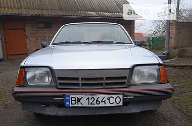 Opel Ascona  1986