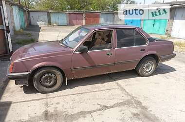 Opel Ascona  1987