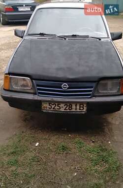 Opel Ascona 1986