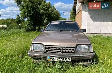 Opel Ascona  1986