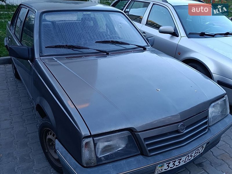 Седан Opel Ascona 1987 в Луцьку фото 7 Седан Opel Ascona 1987 в Луцьку