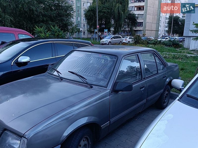 Седан Opel Ascona 1987 в Луцьку фото 4 Седан Opel Ascona 1987 в Луцьку