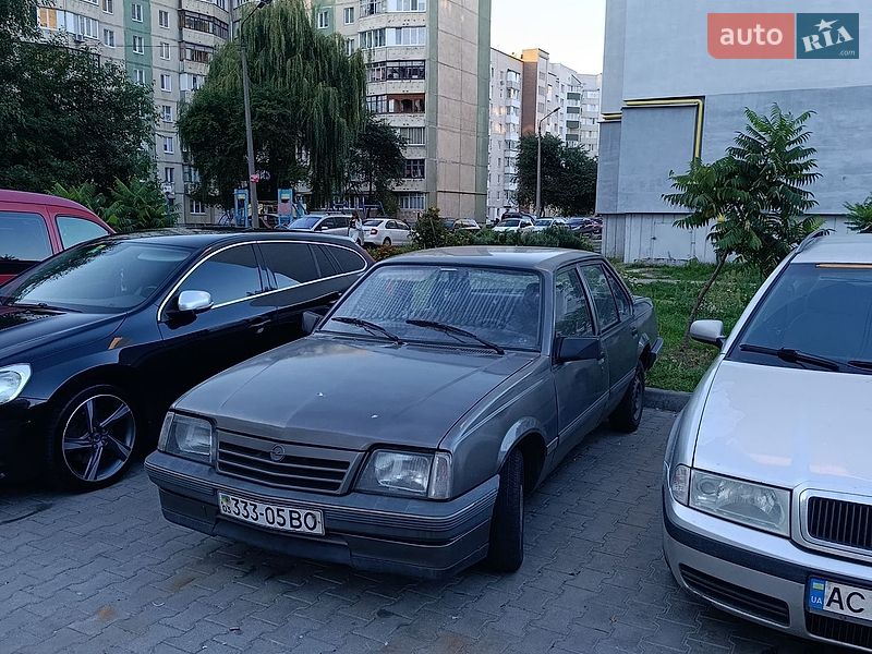 Седан Opel Ascona 1987 в Луцьку фото 2 Седан Opel Ascona 1987 в Луцьку