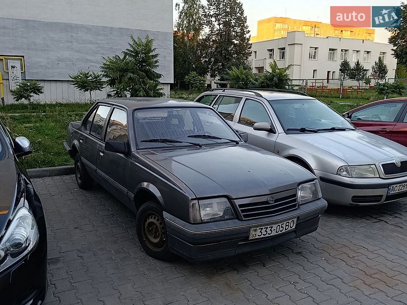Седан Opel Ascona 1987 в Луцьку фото Седан Opel Ascona 1987 в Луцьку
