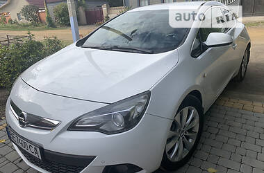 Opel Astra GTC  2013