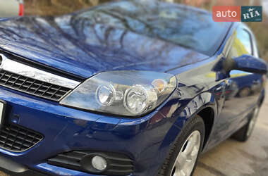 Opel Astra GTC  2008