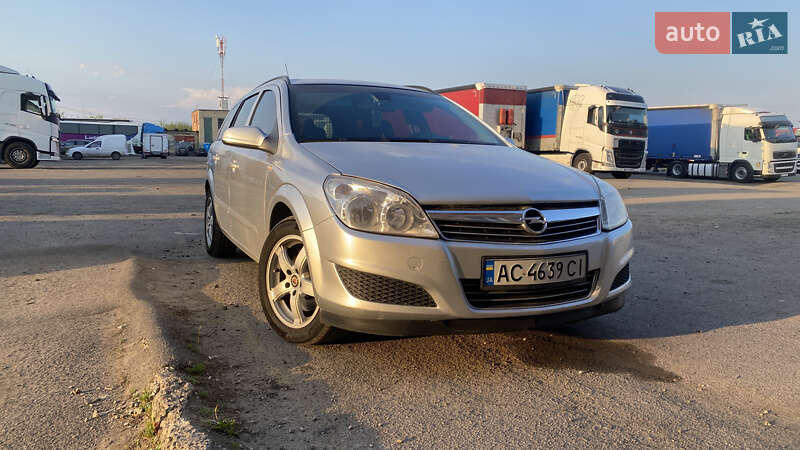 Opel Astra GTC