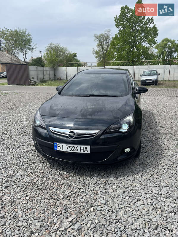 Хетчбек Opel Astra GTC