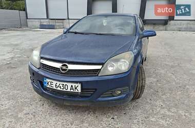 Opel Astra GTC  2008