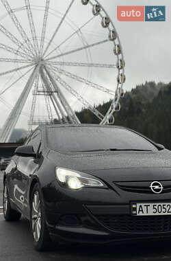 Opel Astra GTC  2013