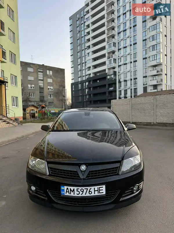 Opel Astra GTC 2009