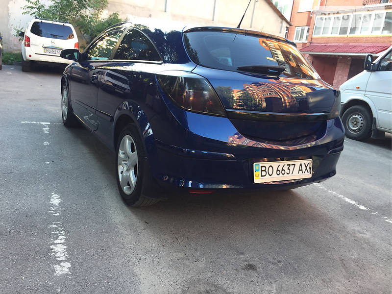 Opel Astra 2008 року