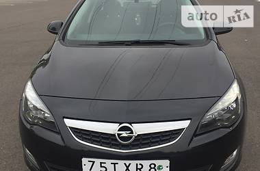 Opel Astra  2012