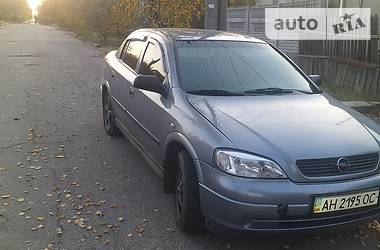 Opel Astra  2008