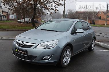 Opel Astra TURBO 2011