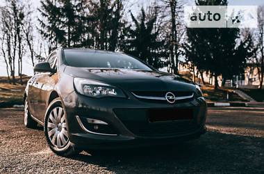 Opel Astra Sports Tourer 2013