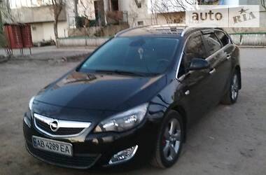 Opel Astra  2012