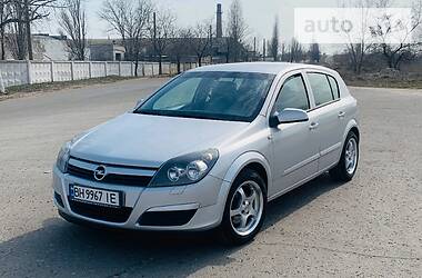 Opel Astra  2004