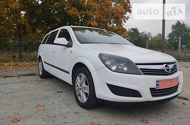 Opel Astra SVIZOPRIGNANA 2012